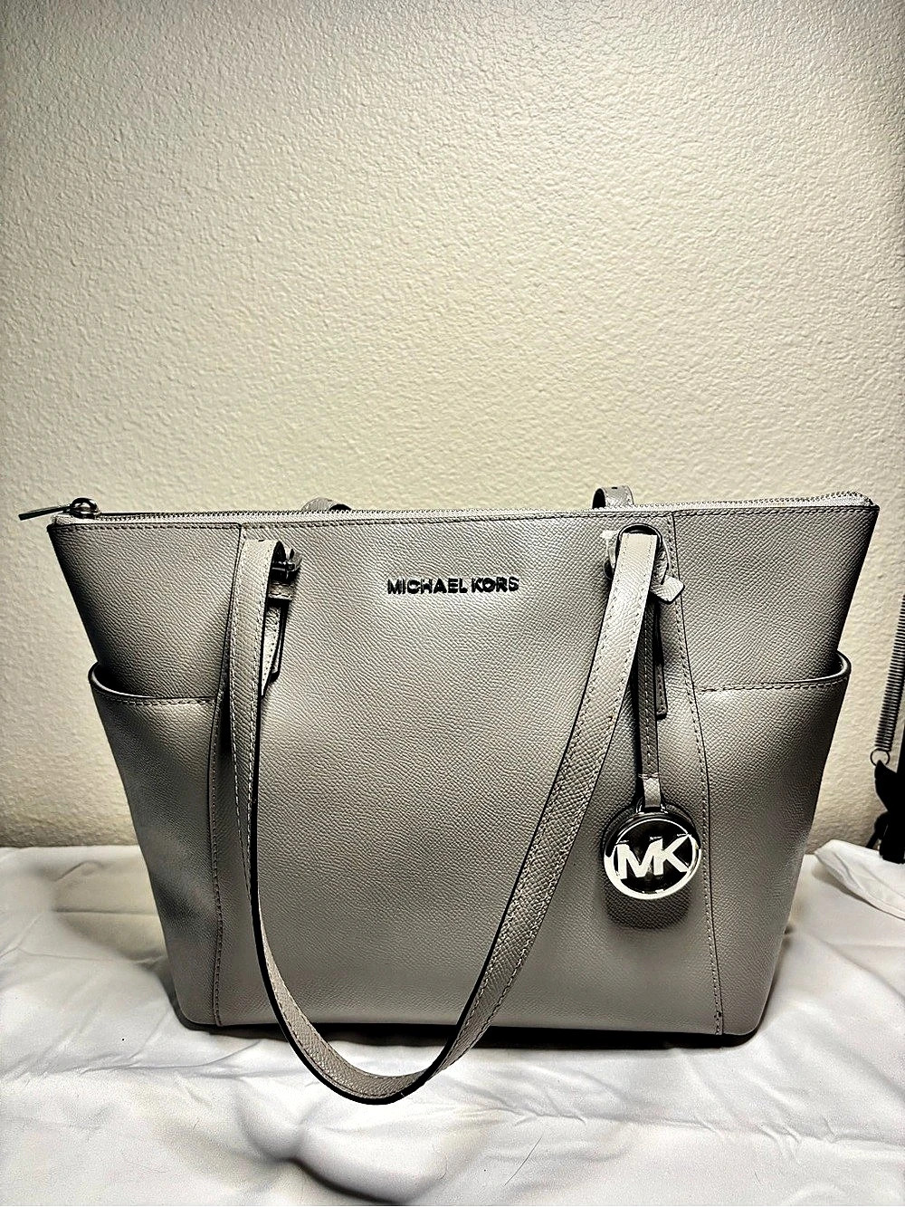 Michael Kors Charlotte Large Saffiano Leather Top-Zip Tote Gray